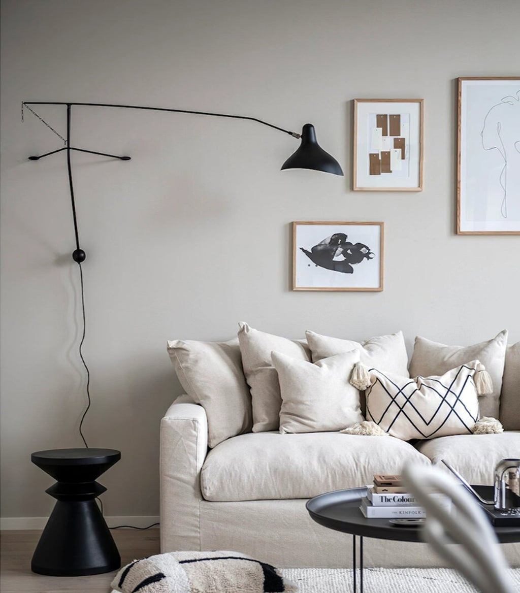 Mantis Arm Wall Lamp