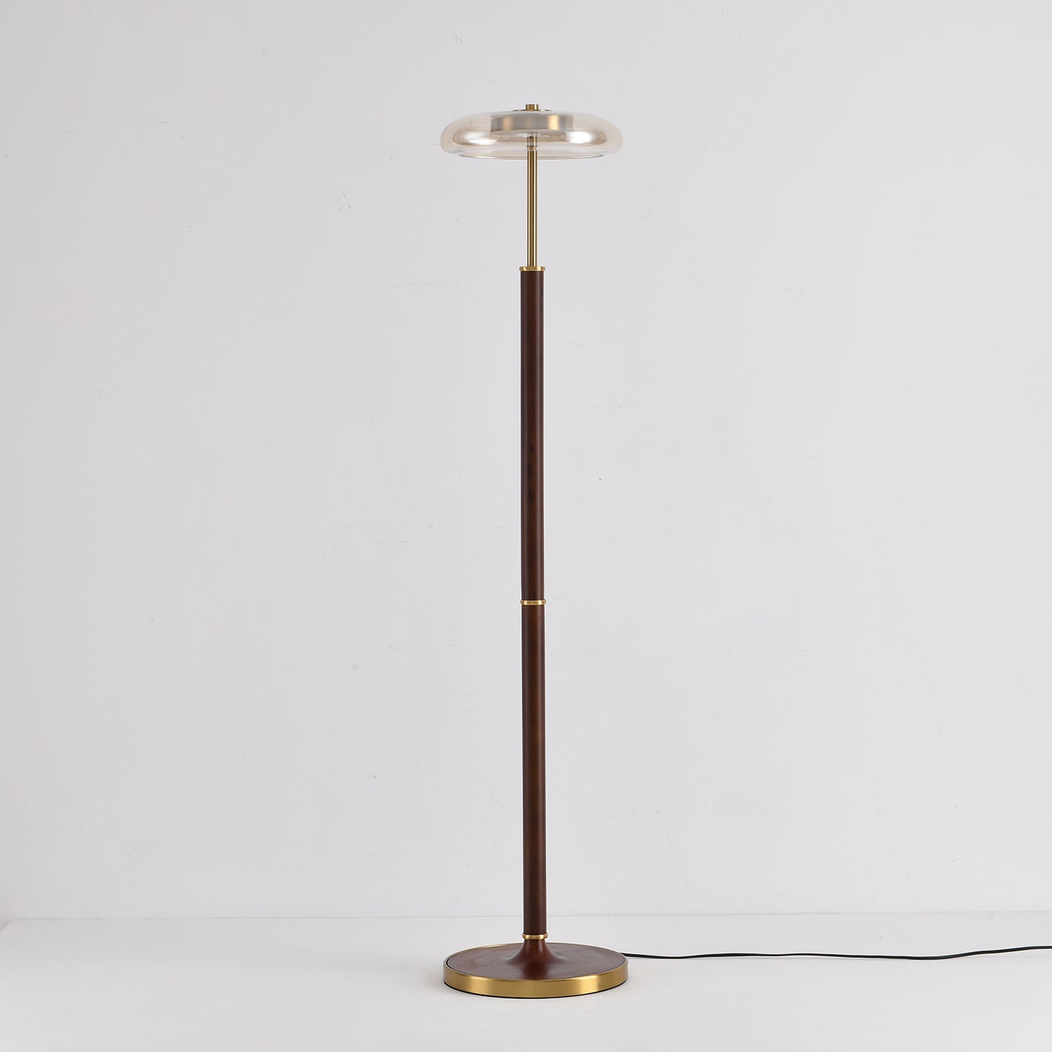 Ovalo Floor Lamp