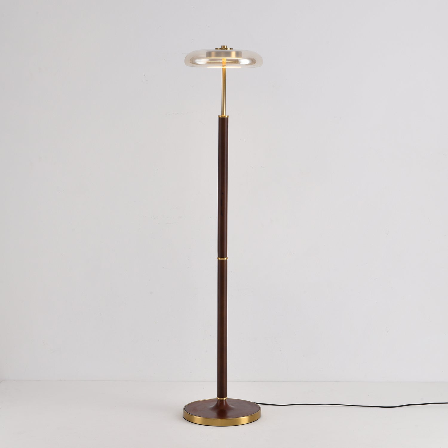 Ovalo Floor Lamp