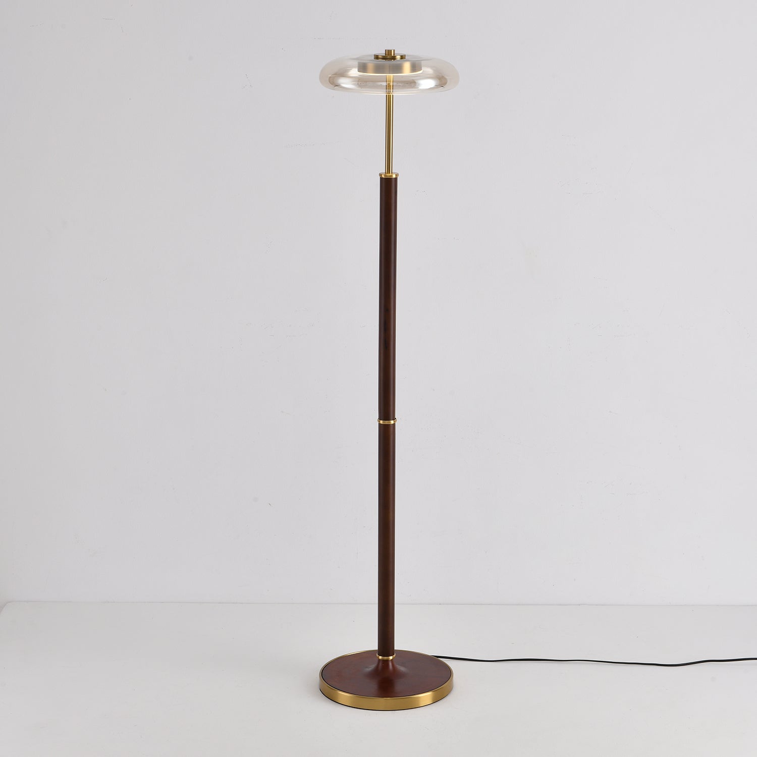 Ovalo Floor Lamp