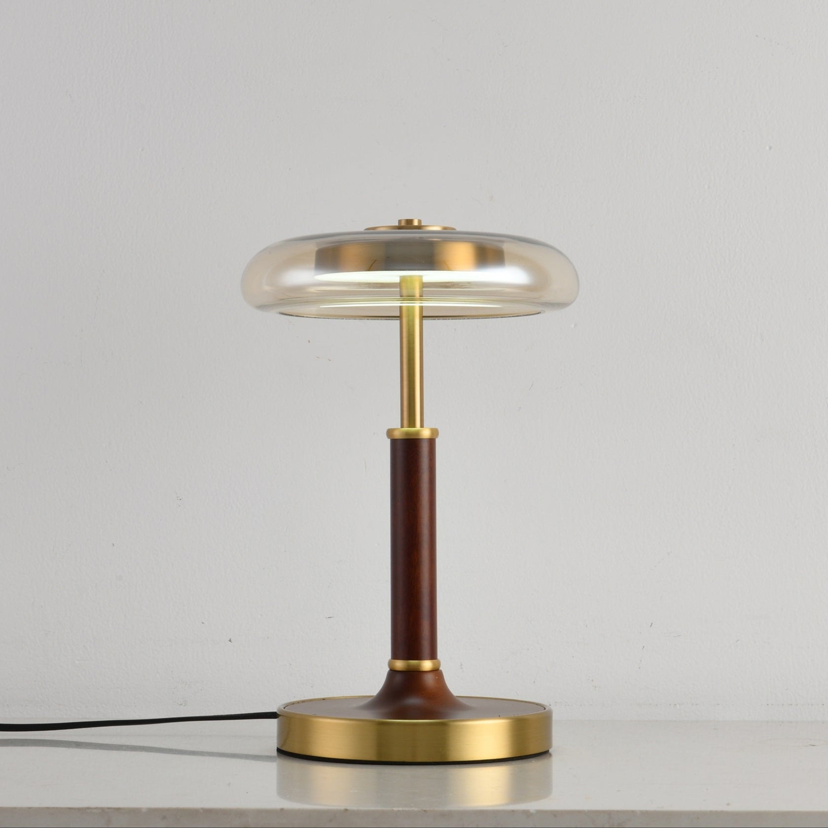 Ovalo Table Lamp