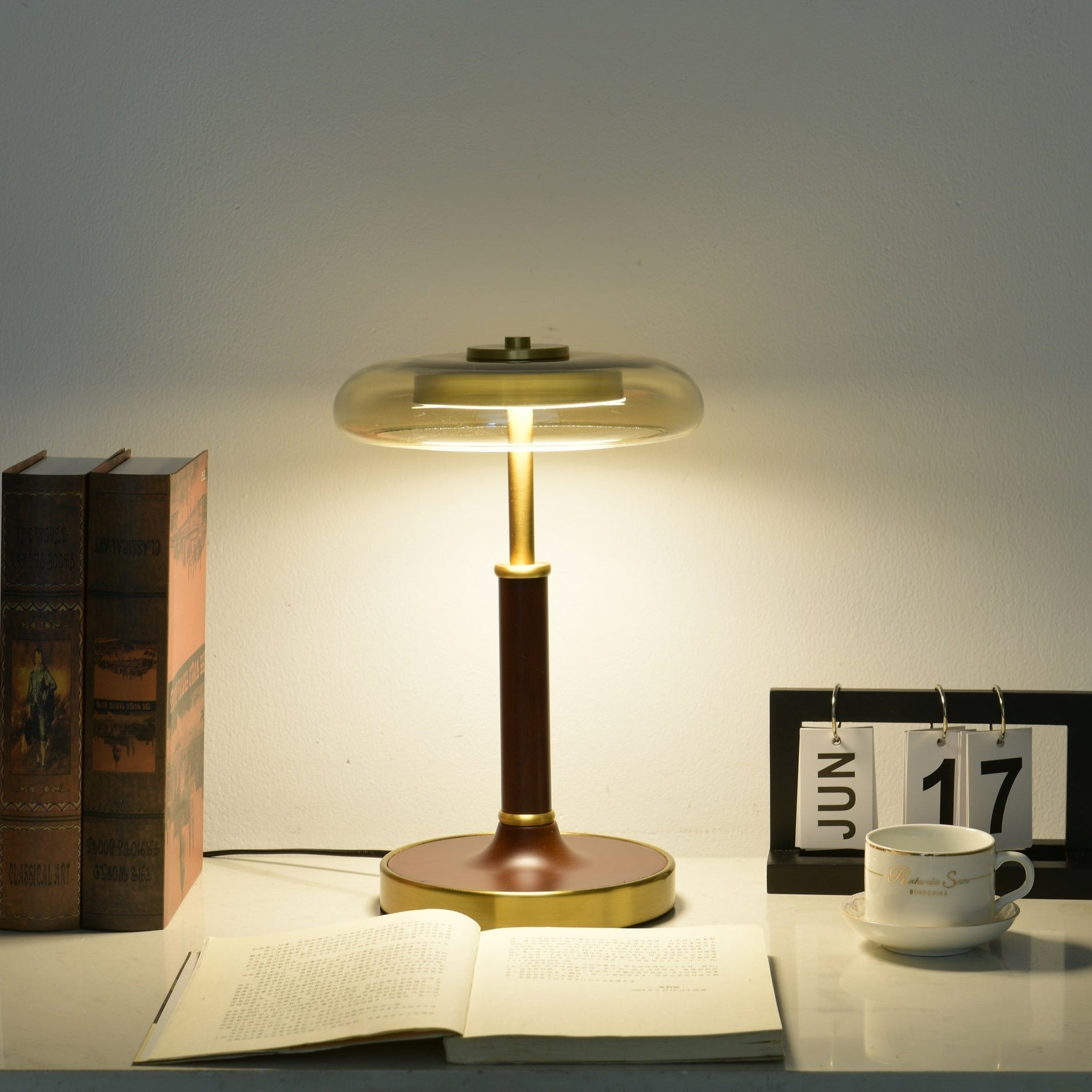Ovalo Table Lamp