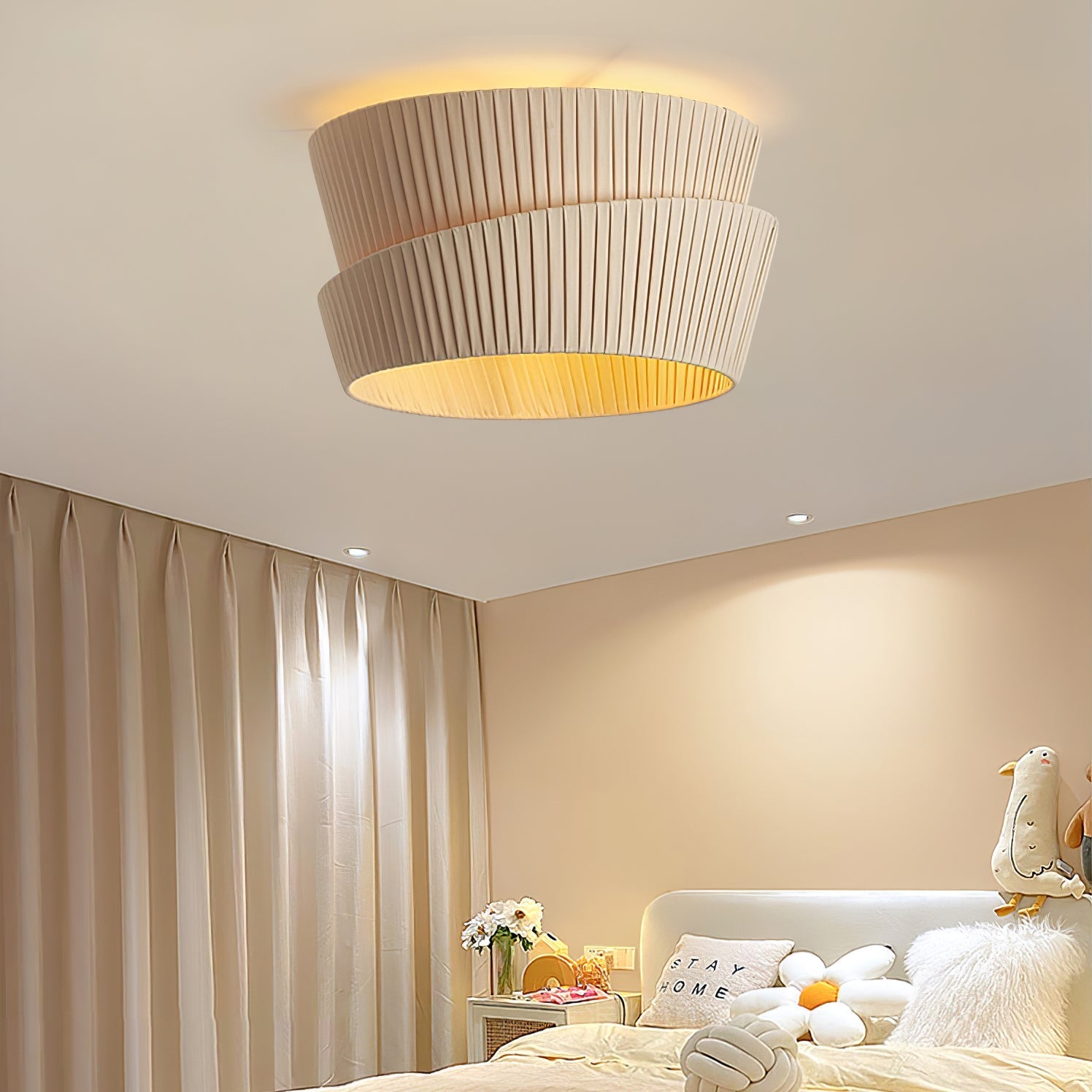 Vela Twist Ceiling Lamp