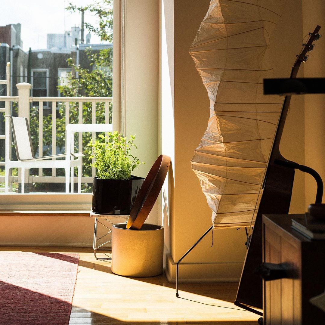 Akari Floor Lamp