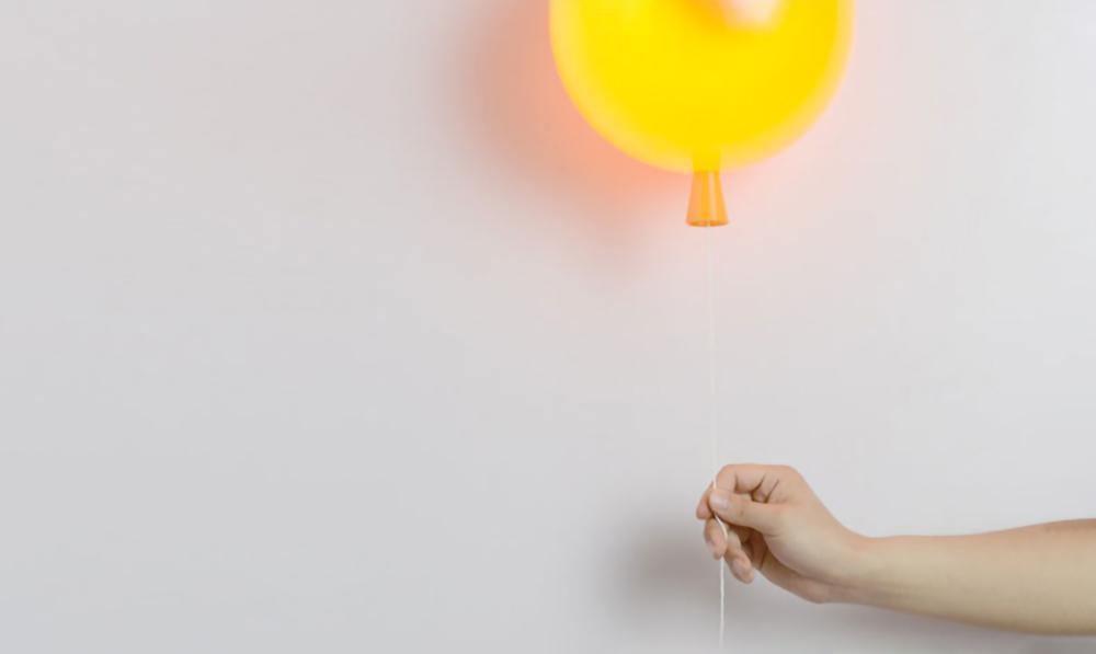 Balloon Wall Lamp