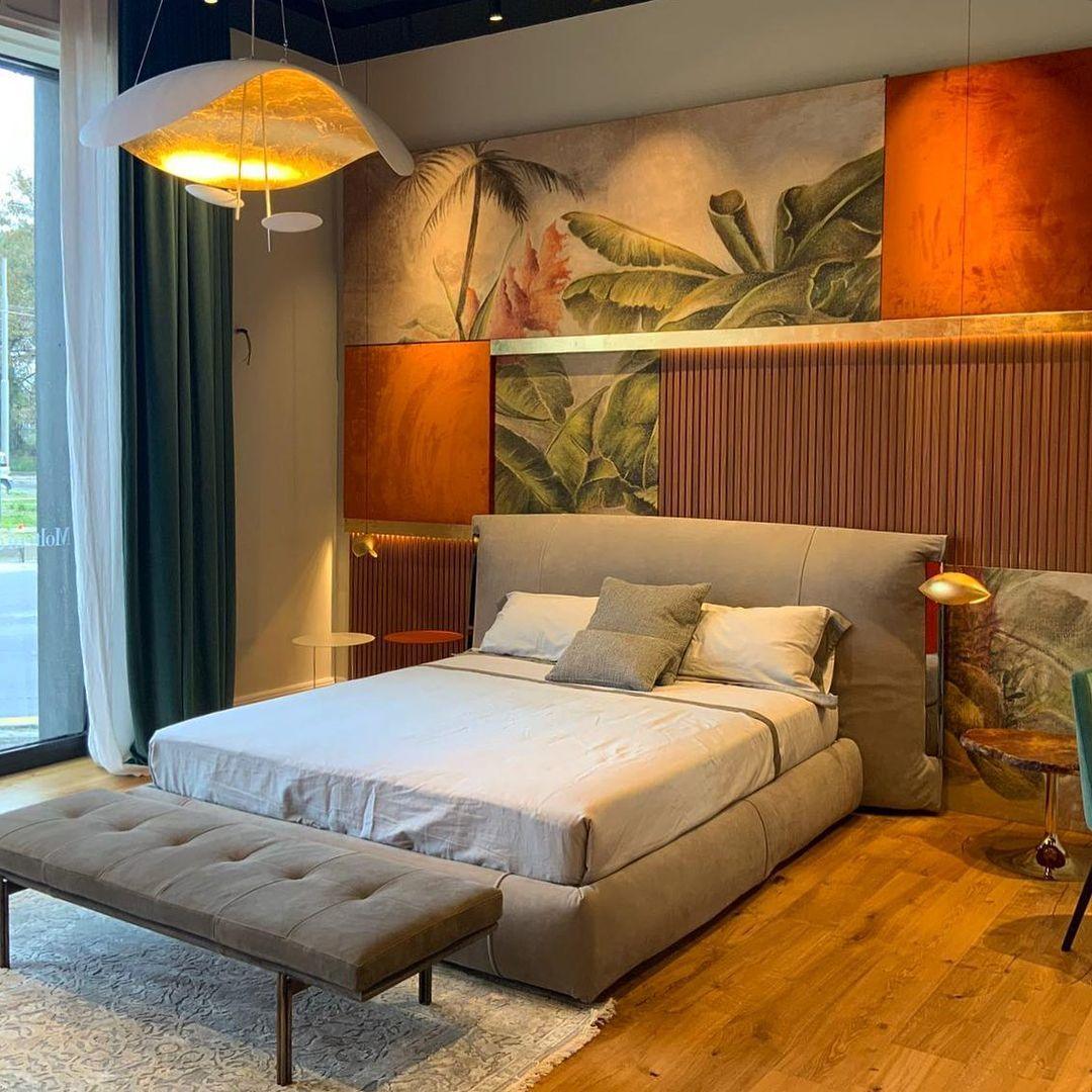 Black Wheel Pendant Light