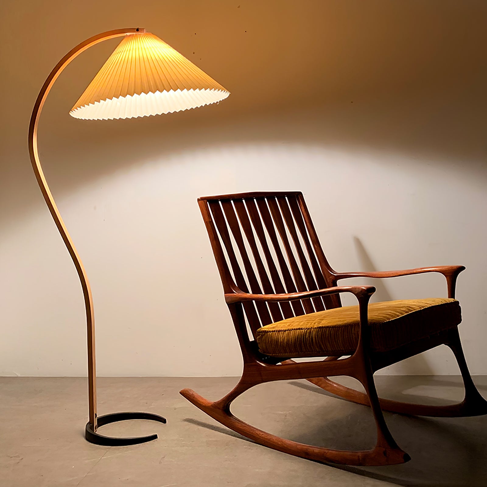 Carlton Floor Lamp - ZozHome
