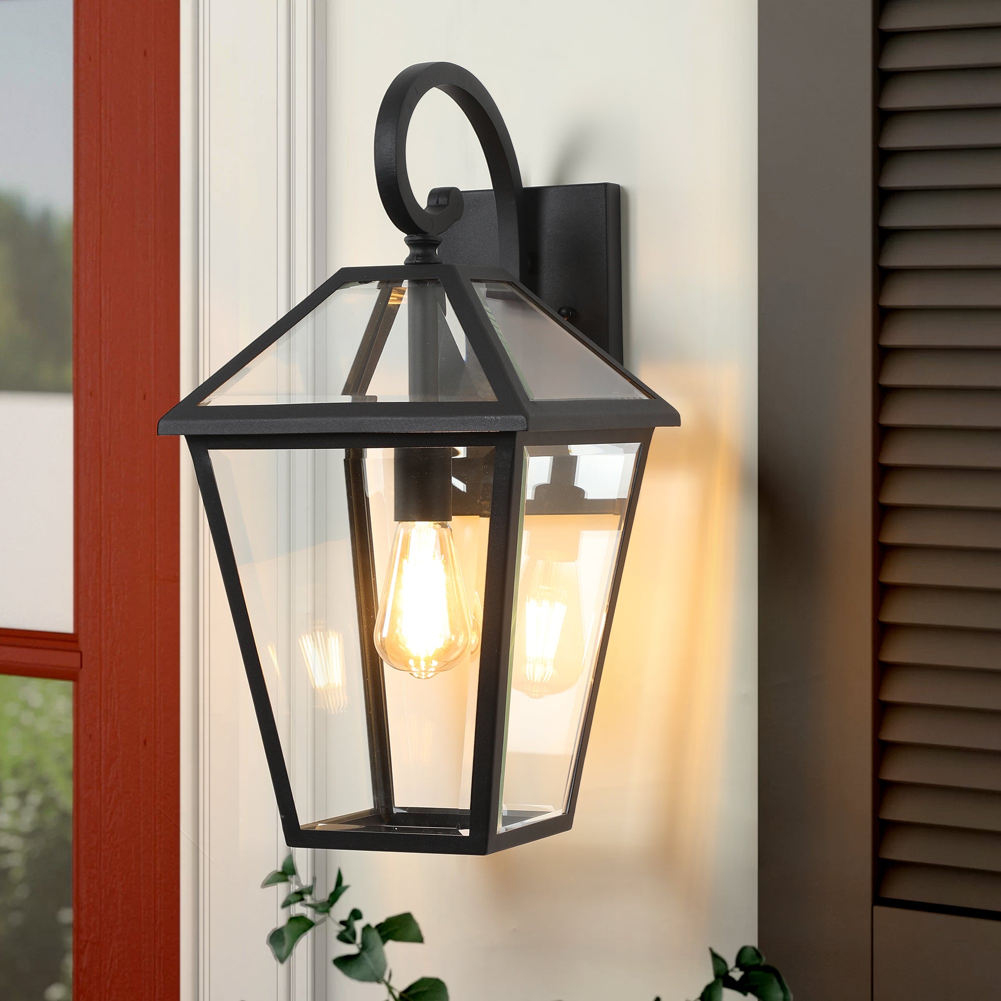 Carriage Lanterns Outdoor Wall Lamp