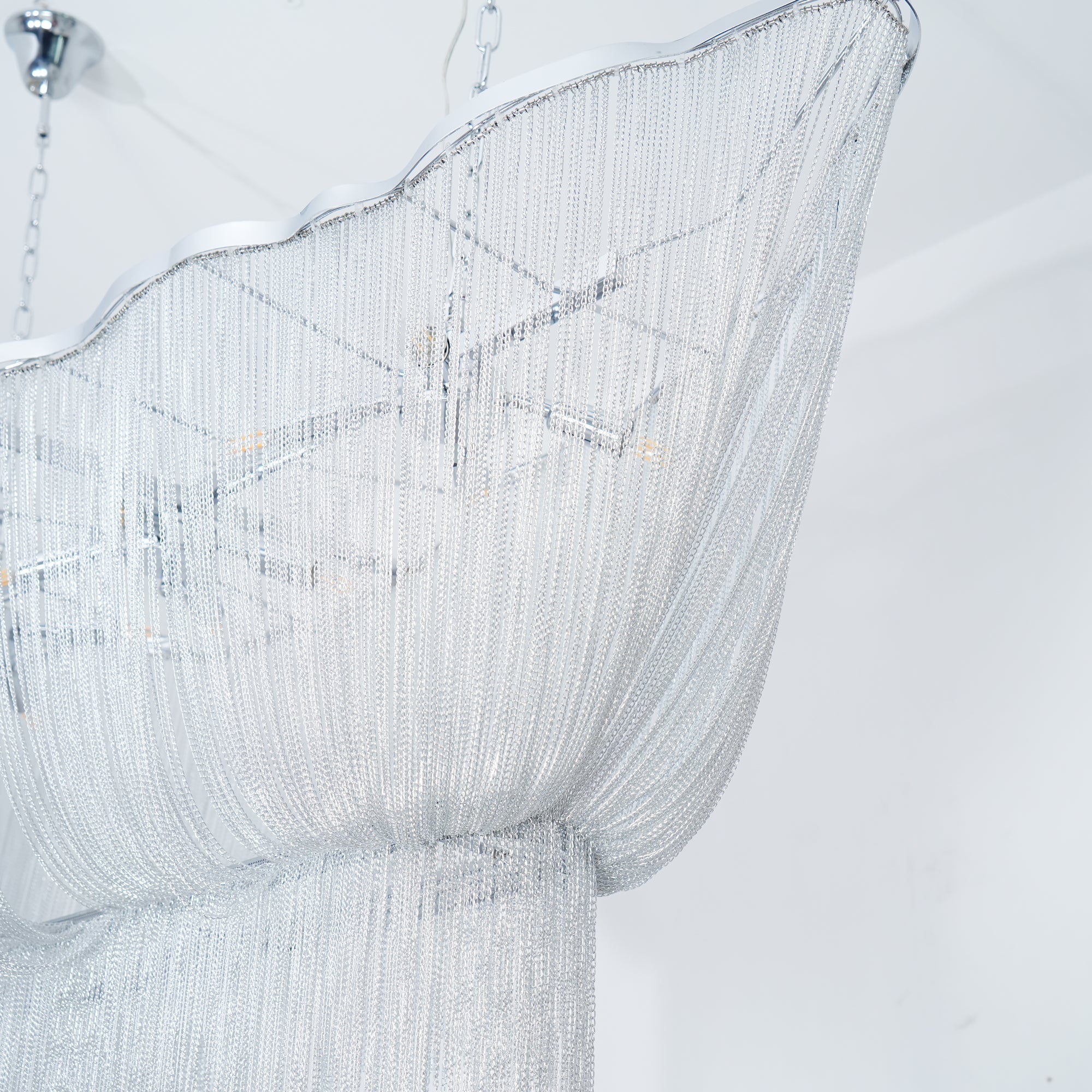 Chains Shimmering Pendant Light