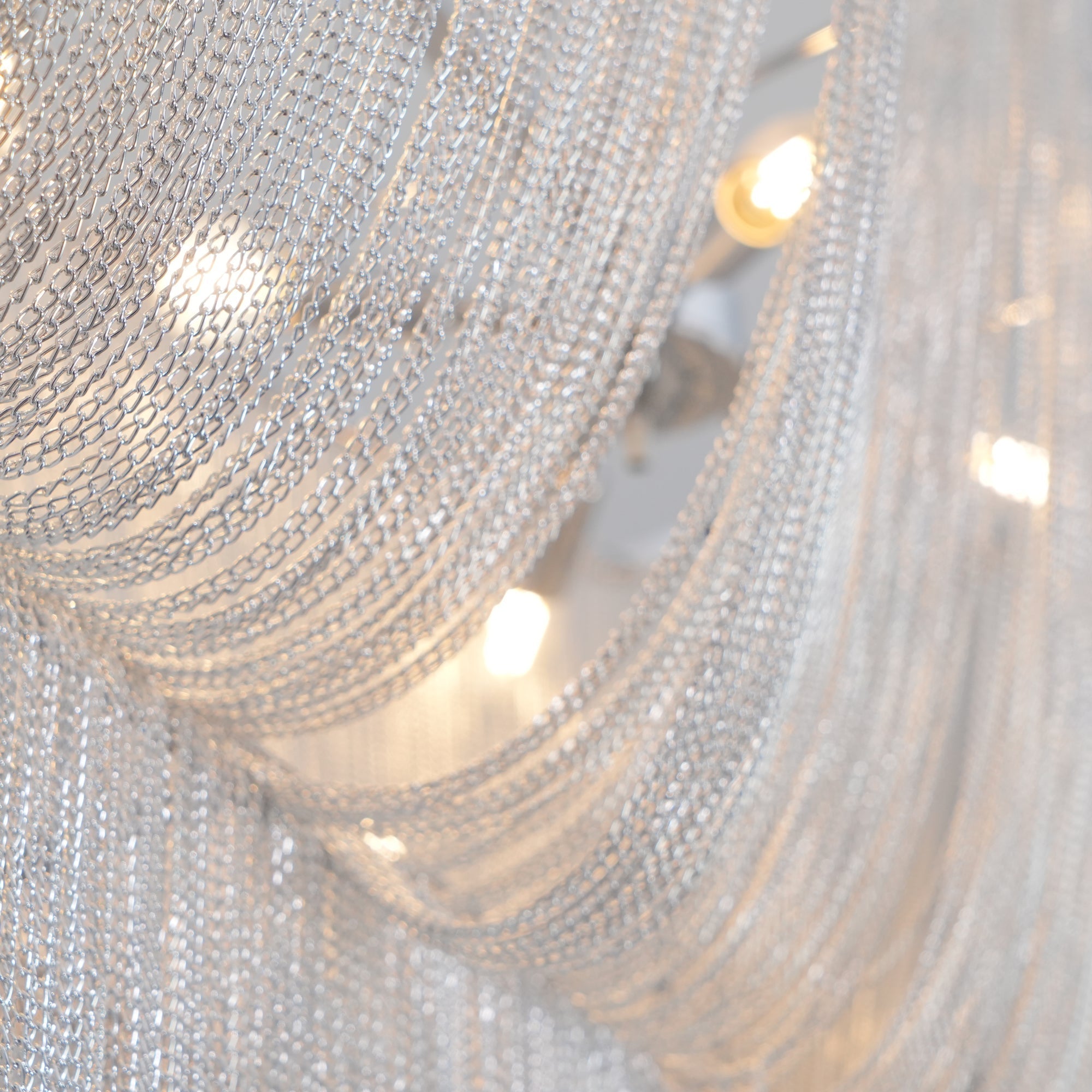 Chains Shimmering Pendant Light