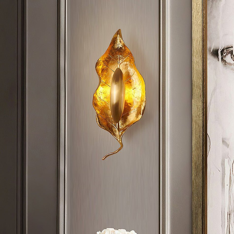 Leaf Brass Wall Lamp - ZozHome