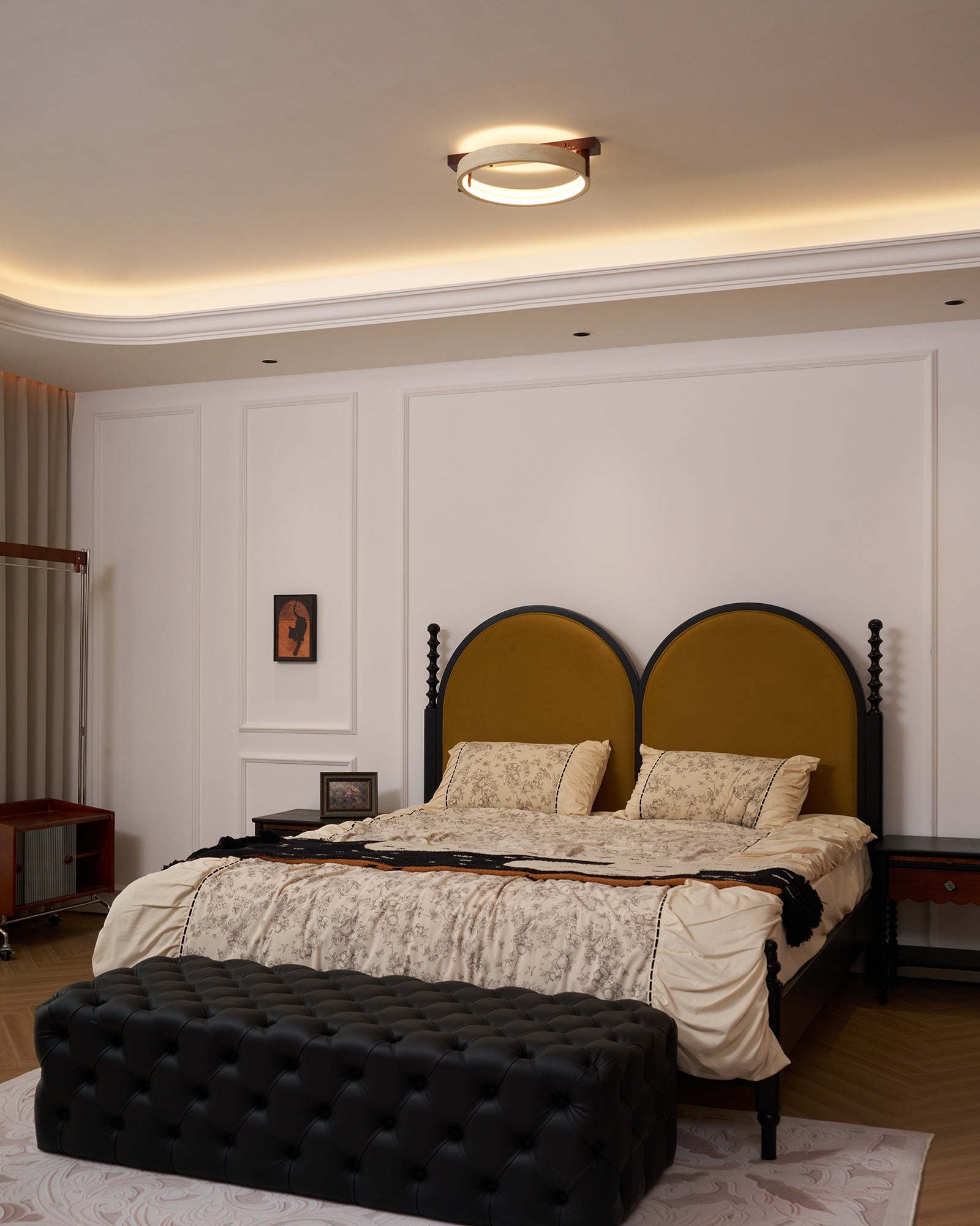 Lumos Halo Ceiling Lamp