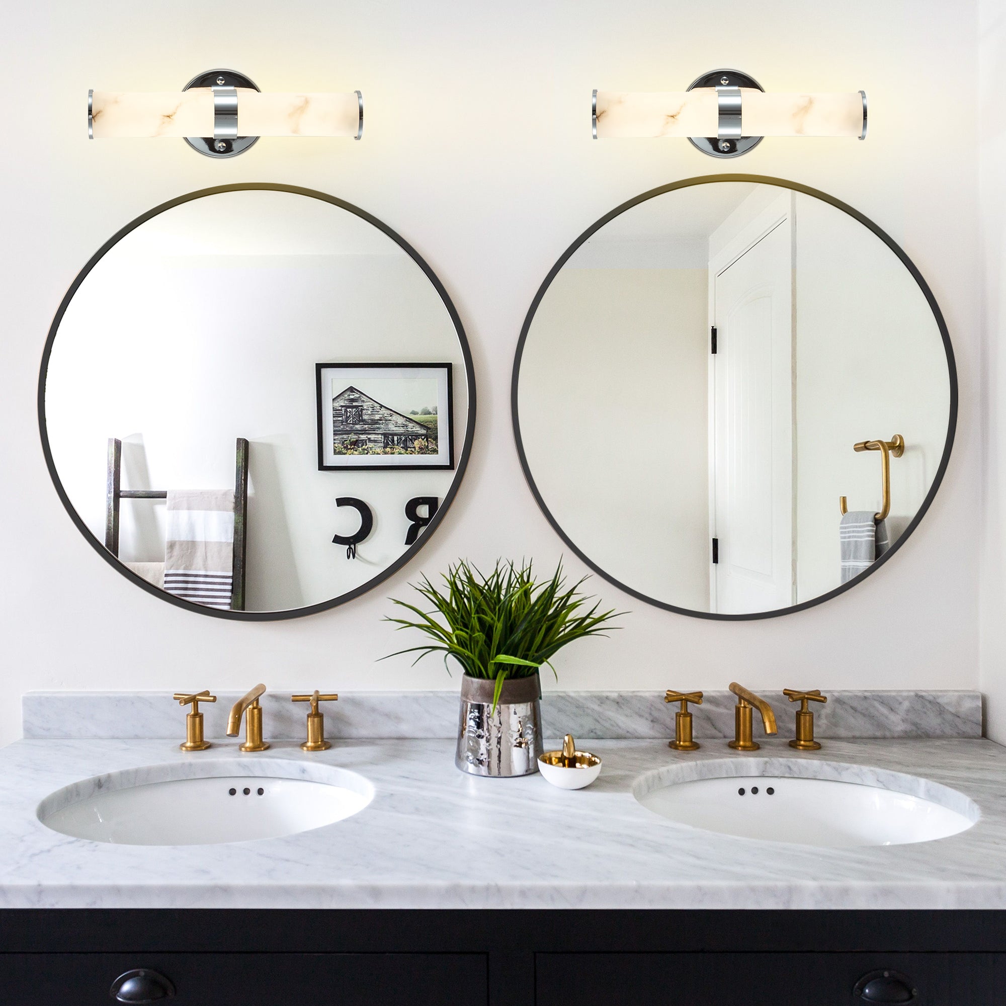 MarbleLuxe Wall Light