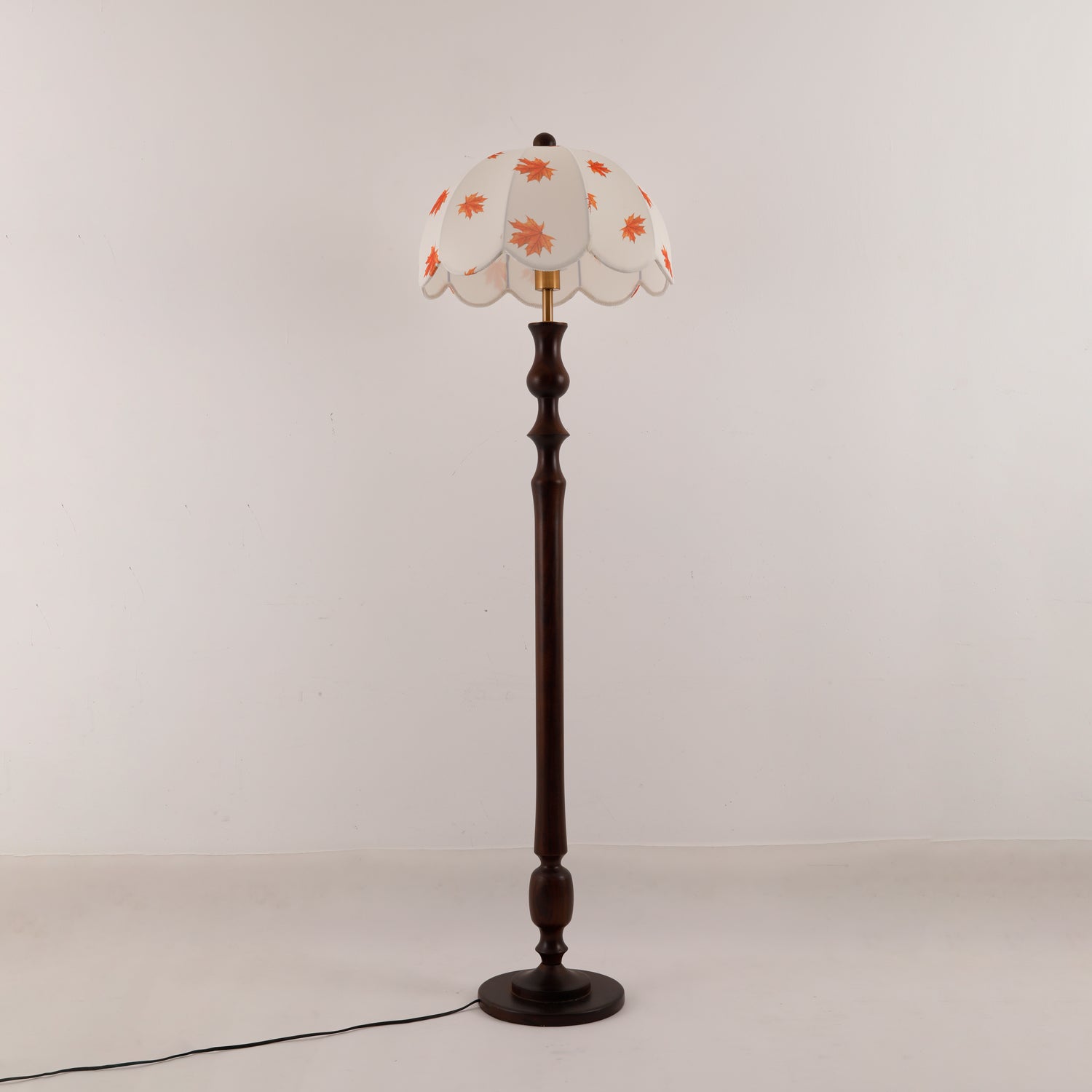 Nova Floor Lamp
