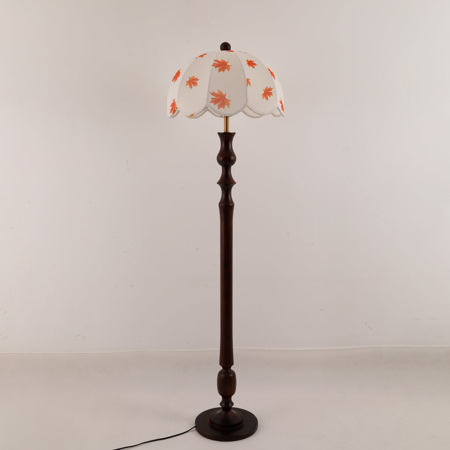 Nova Floor Lamp