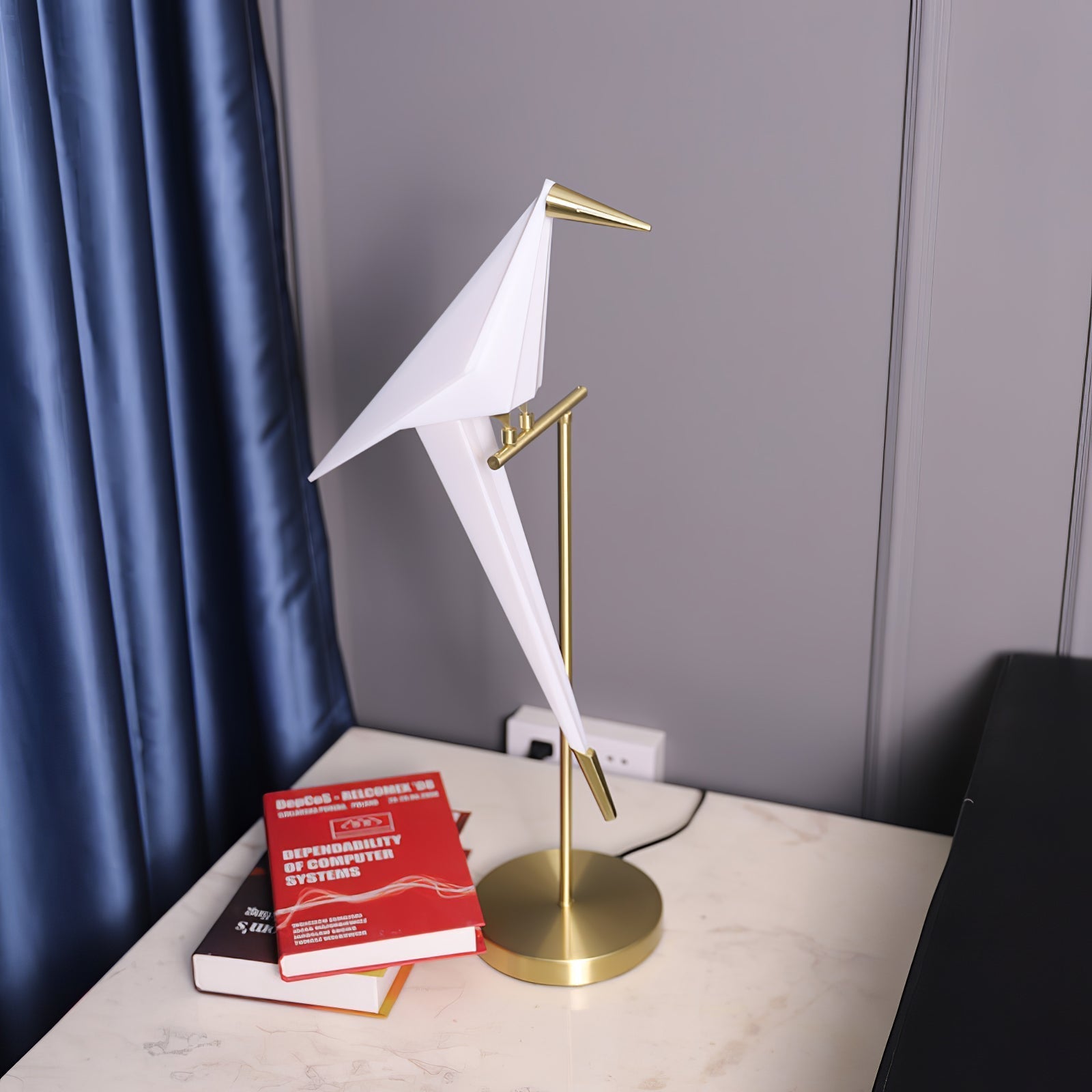 Paper Crane Table Lamp
