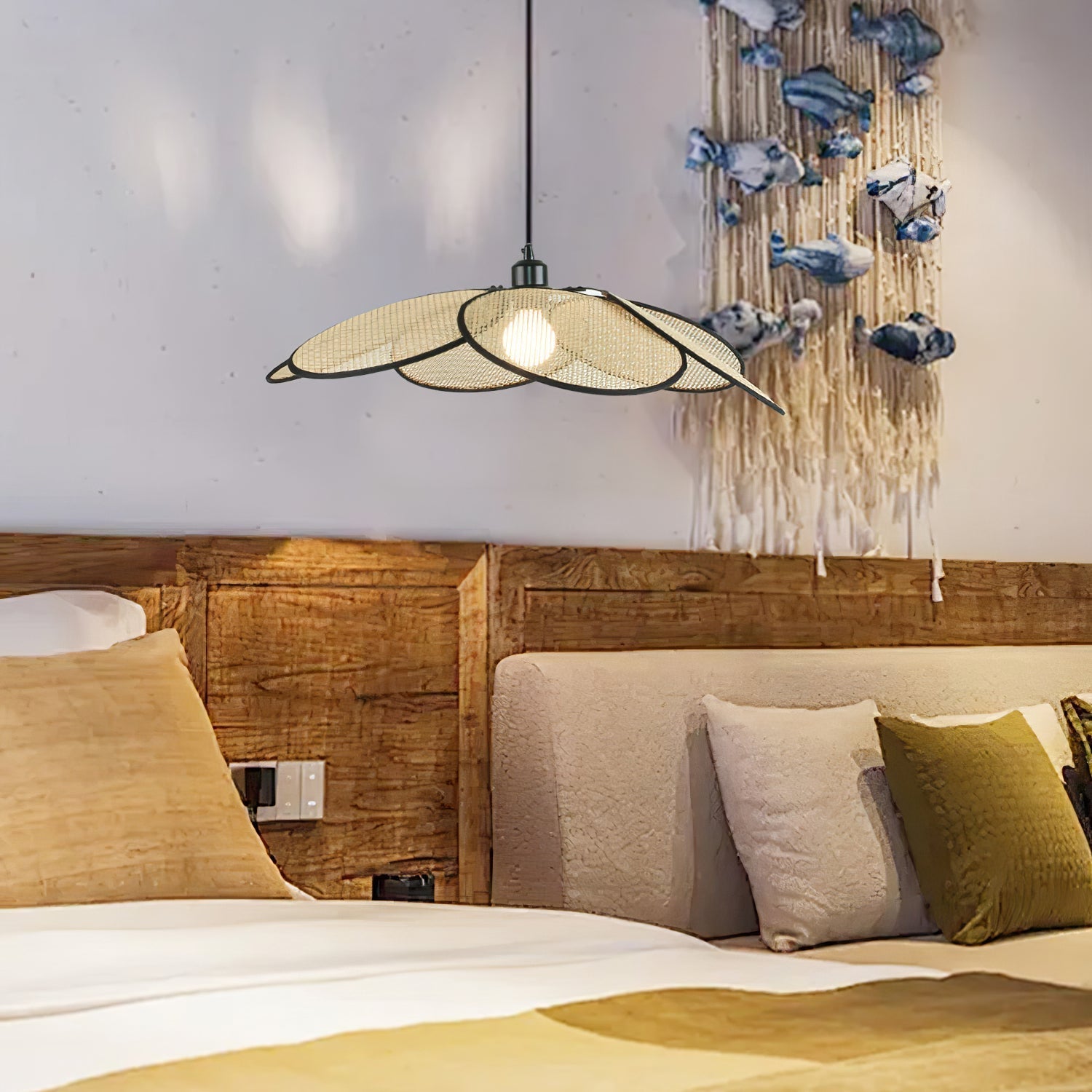 Petals Rattan Pendant Lamp - ZozHome