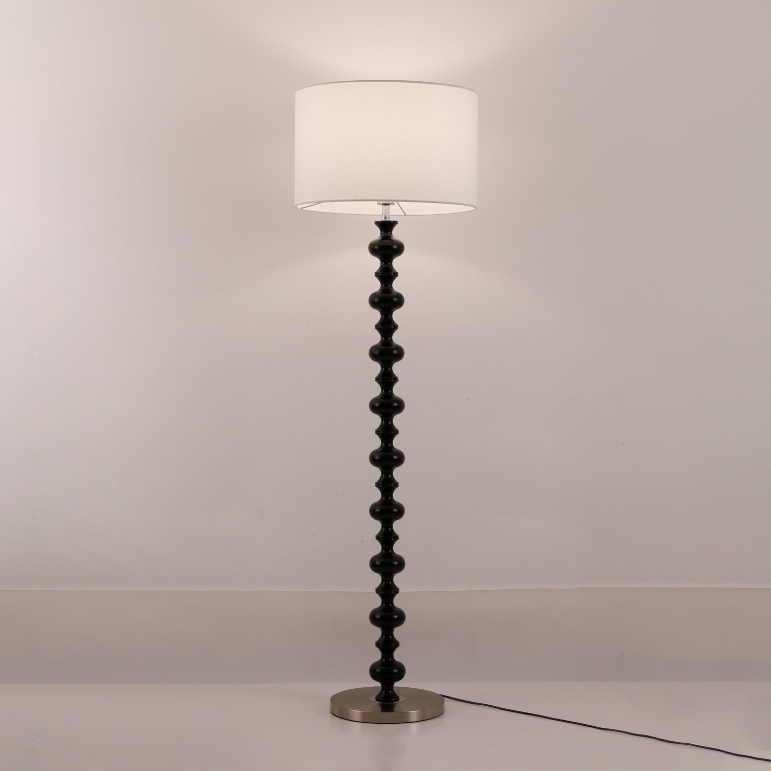 Vera Sculptural Floor Lamp