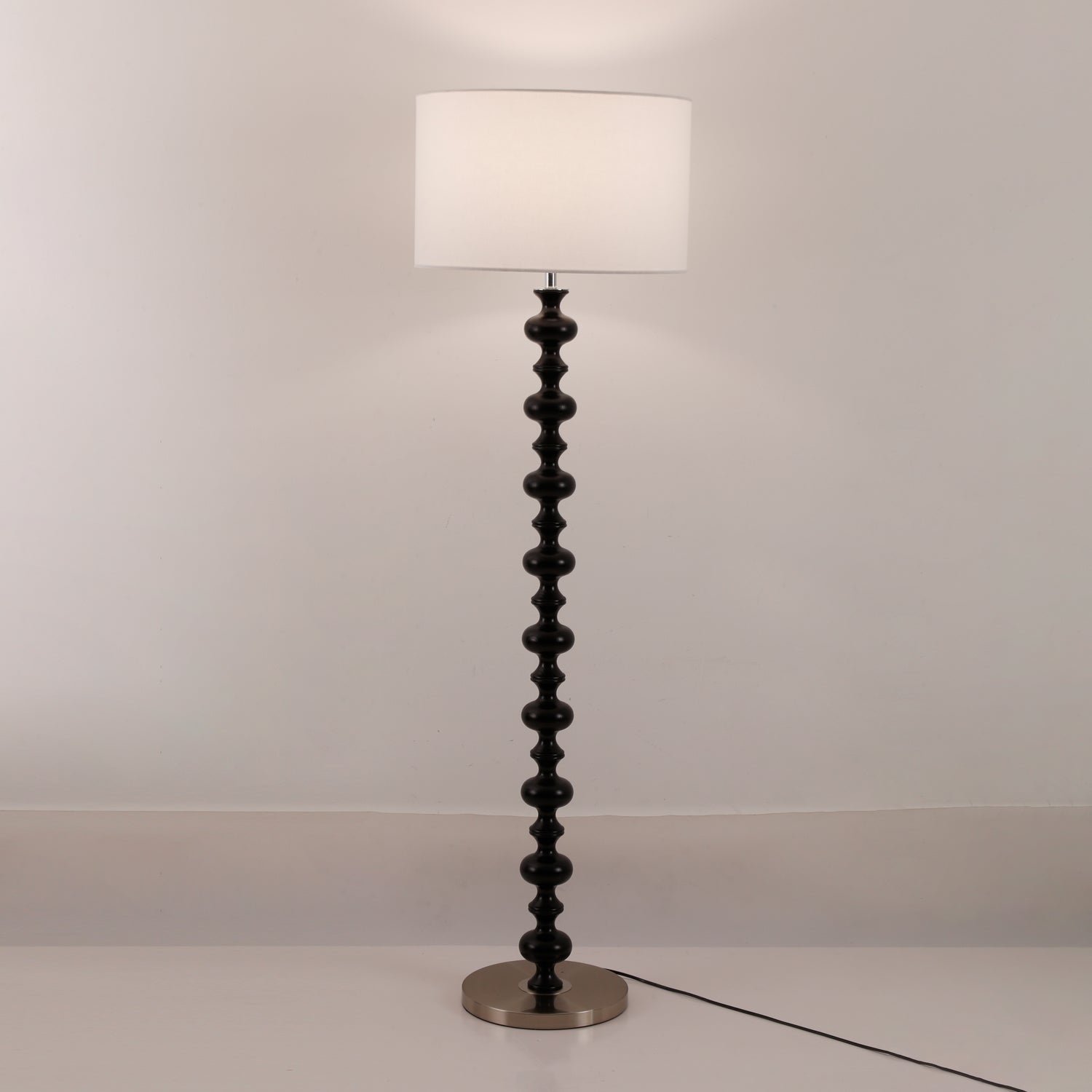 Vera Sculptural Floor Lamp