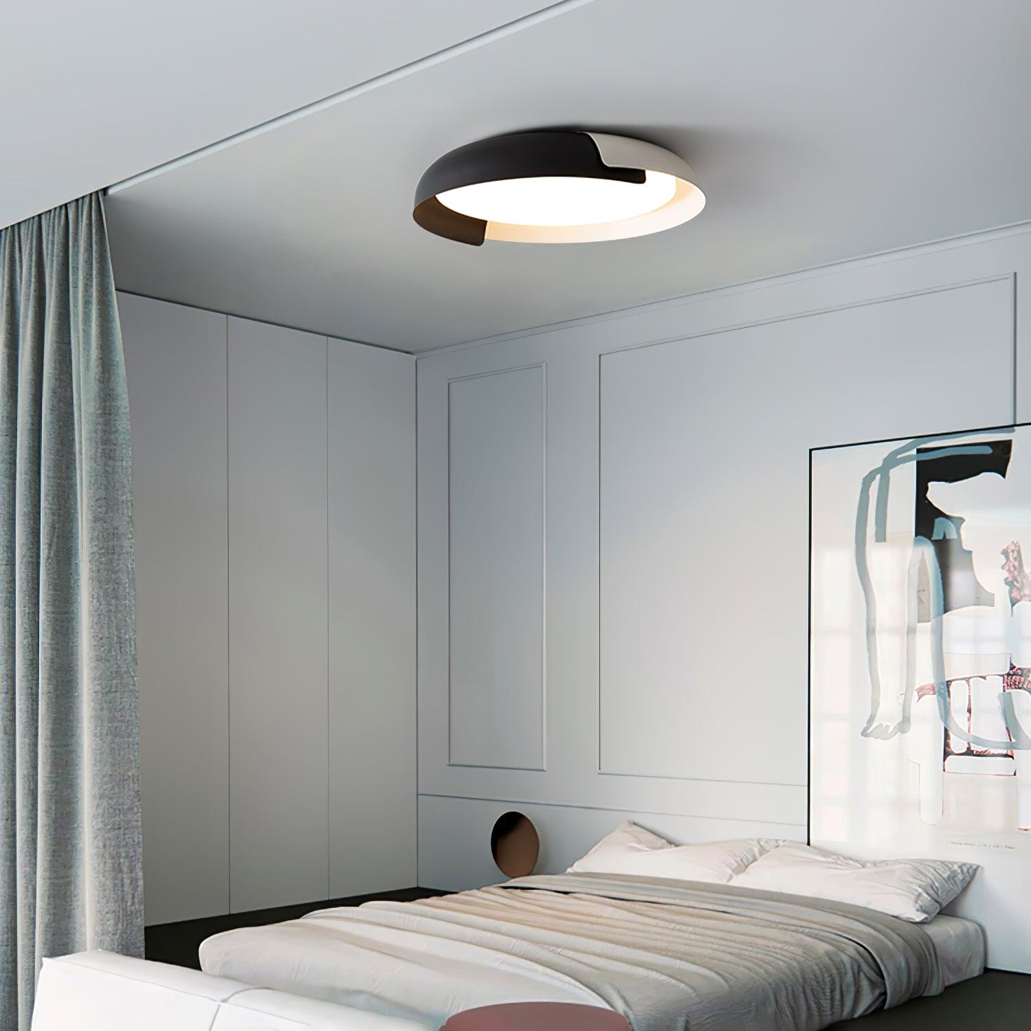 Vikaey Ceiling Light