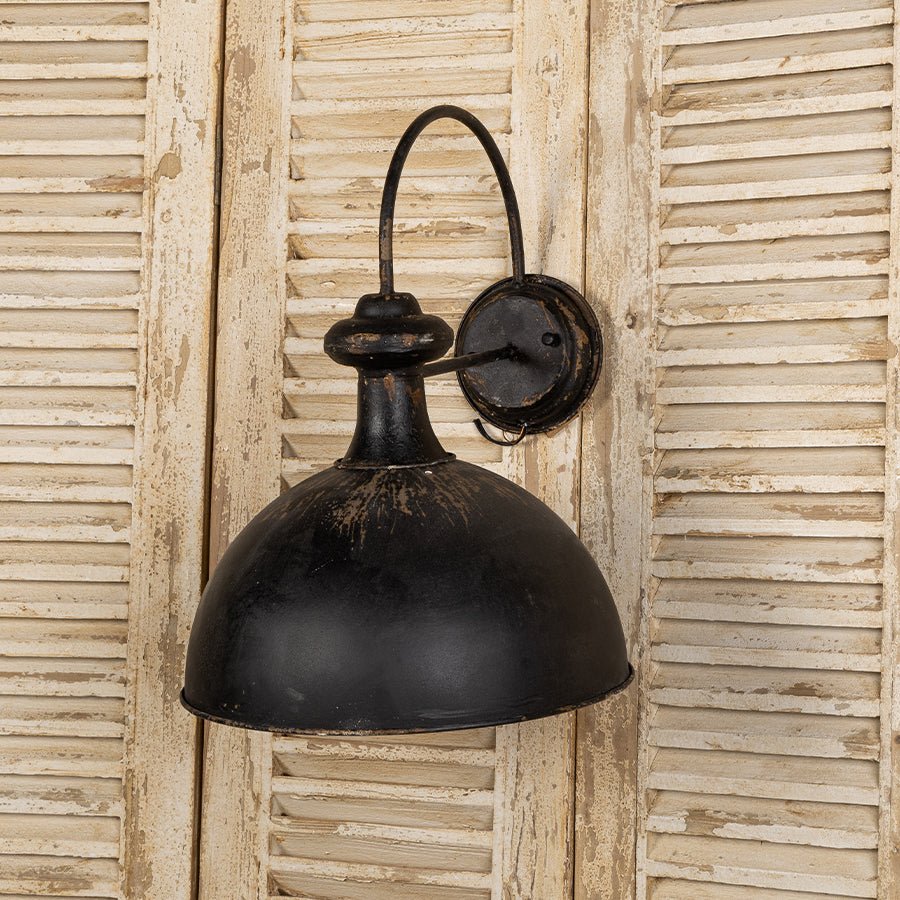 Vintage-Inspired Black Metal Wall Sconce